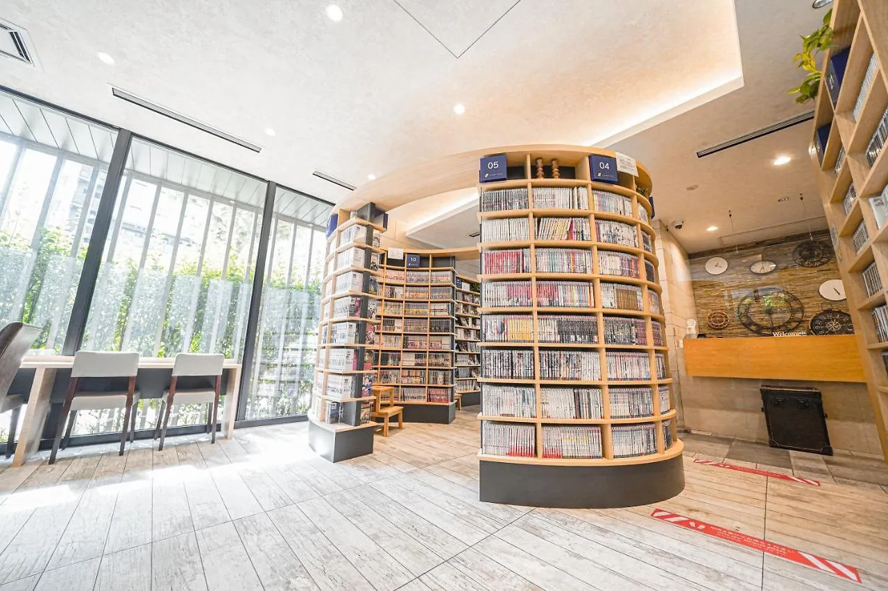 Quintessa Hotel Tokyo Haneda Comic&Books
