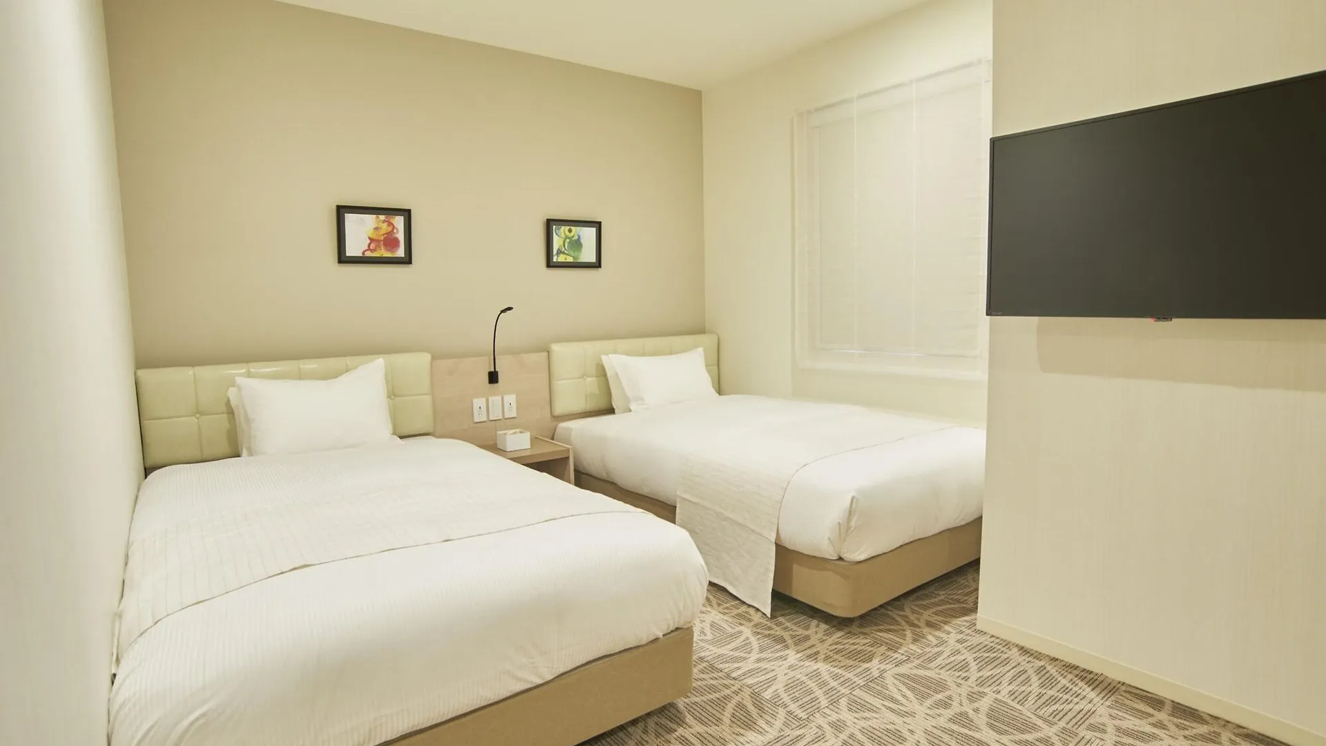 Quintessa Hotel Tokyo Haneda Comic&Books Japan